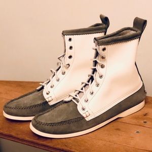 Rogues Gallery Marlin Deck Boots 10M